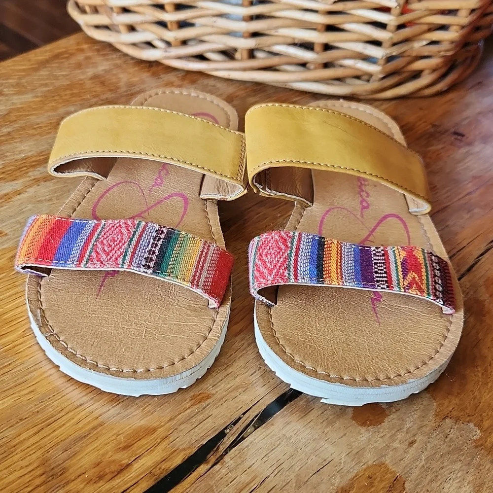 Aztec Tribal Woven Slides Sandals‎ sz 4